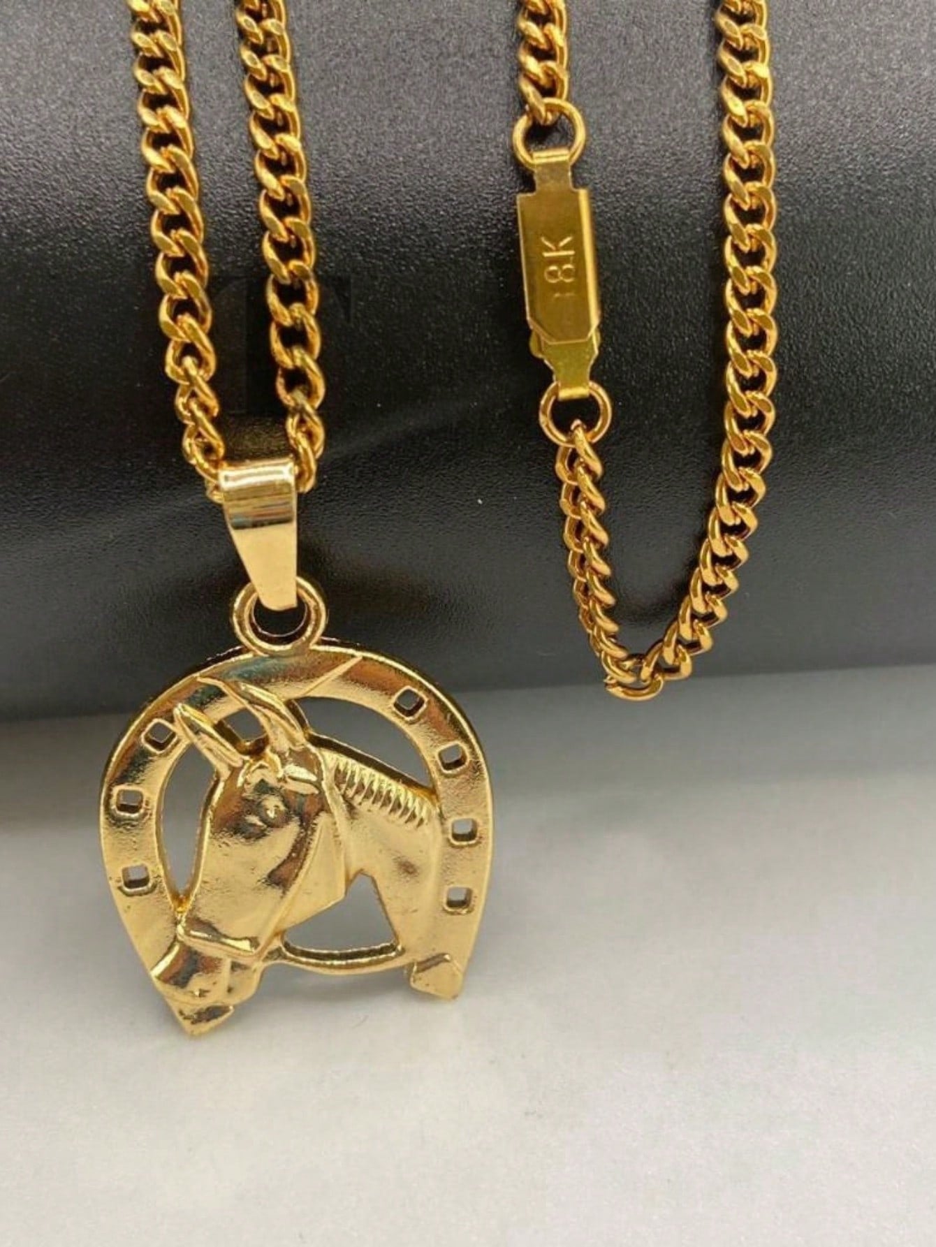 Corrente Masculino Corda De Aço Inox Colares Pra Feminina Banhado A Ouro Com Pingente De Folheado Cabeça De Cavalo