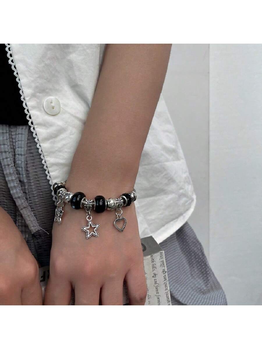 Pulseira Berloques Prata Estilo Feminina Presente (Modelo aleatório)