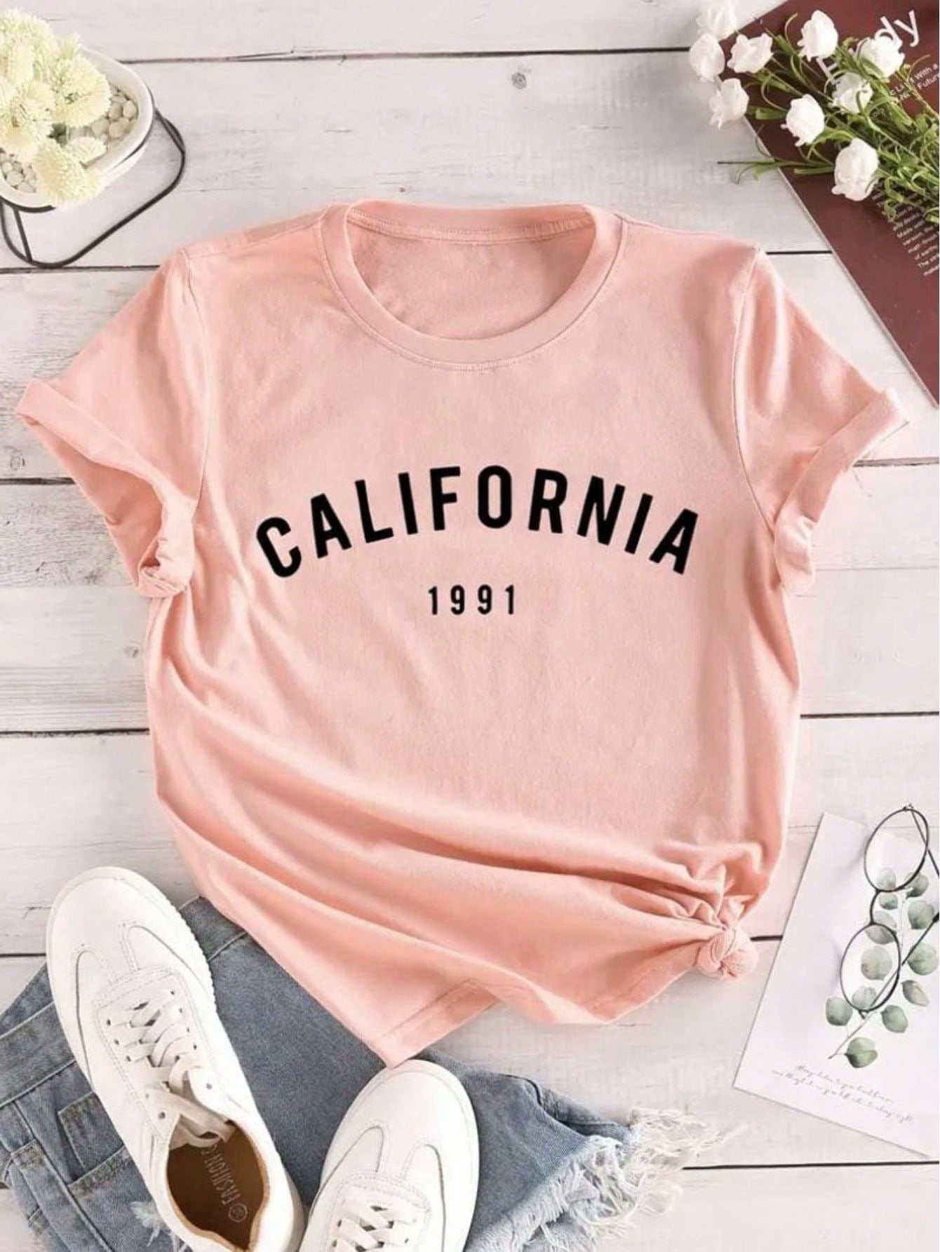 Camiseta T-shirt feminina blusa 100% algodão com estampa linha de coração modinha
