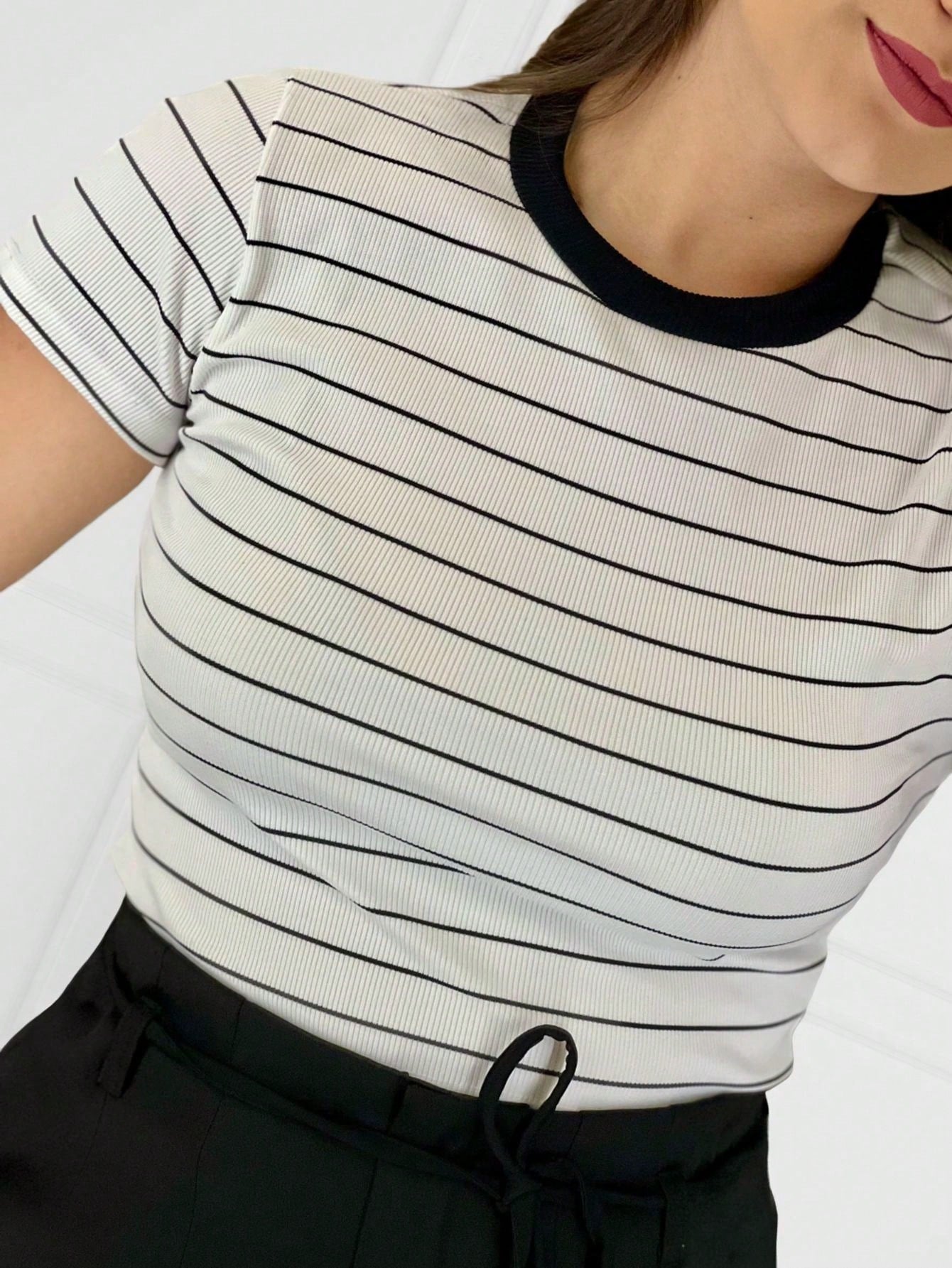 K&K FASHION SHEIN Camiseta Listrada Canelada