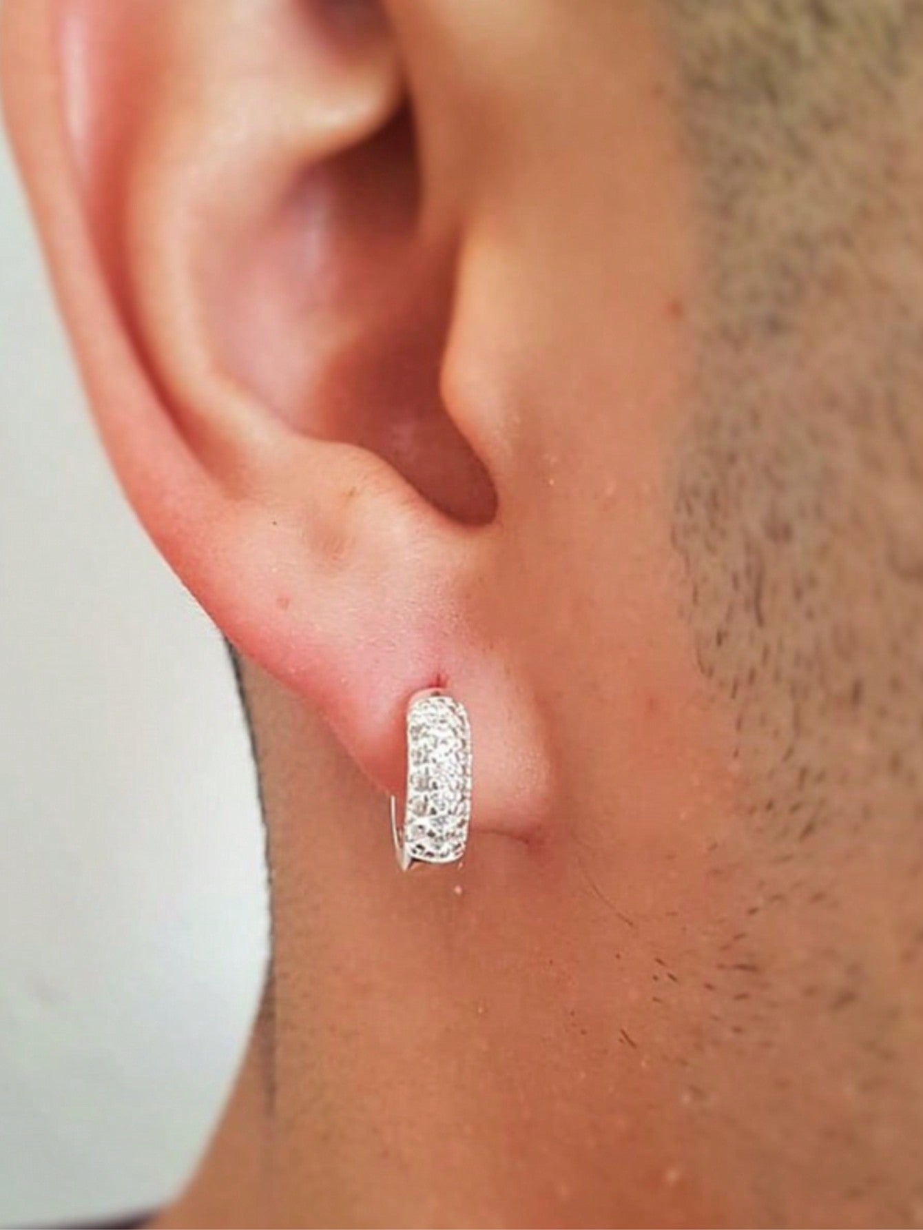 Brinco Neymar Cravejado Argolinha Zirconia