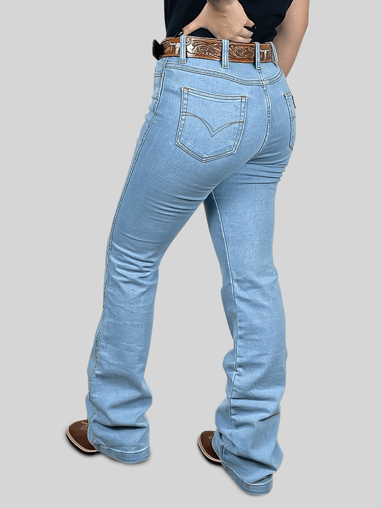 Calça Jeans Feminina Country Flare Elastano Cintura Alta Bootcut Levanta Bumbum Barra Larga Top