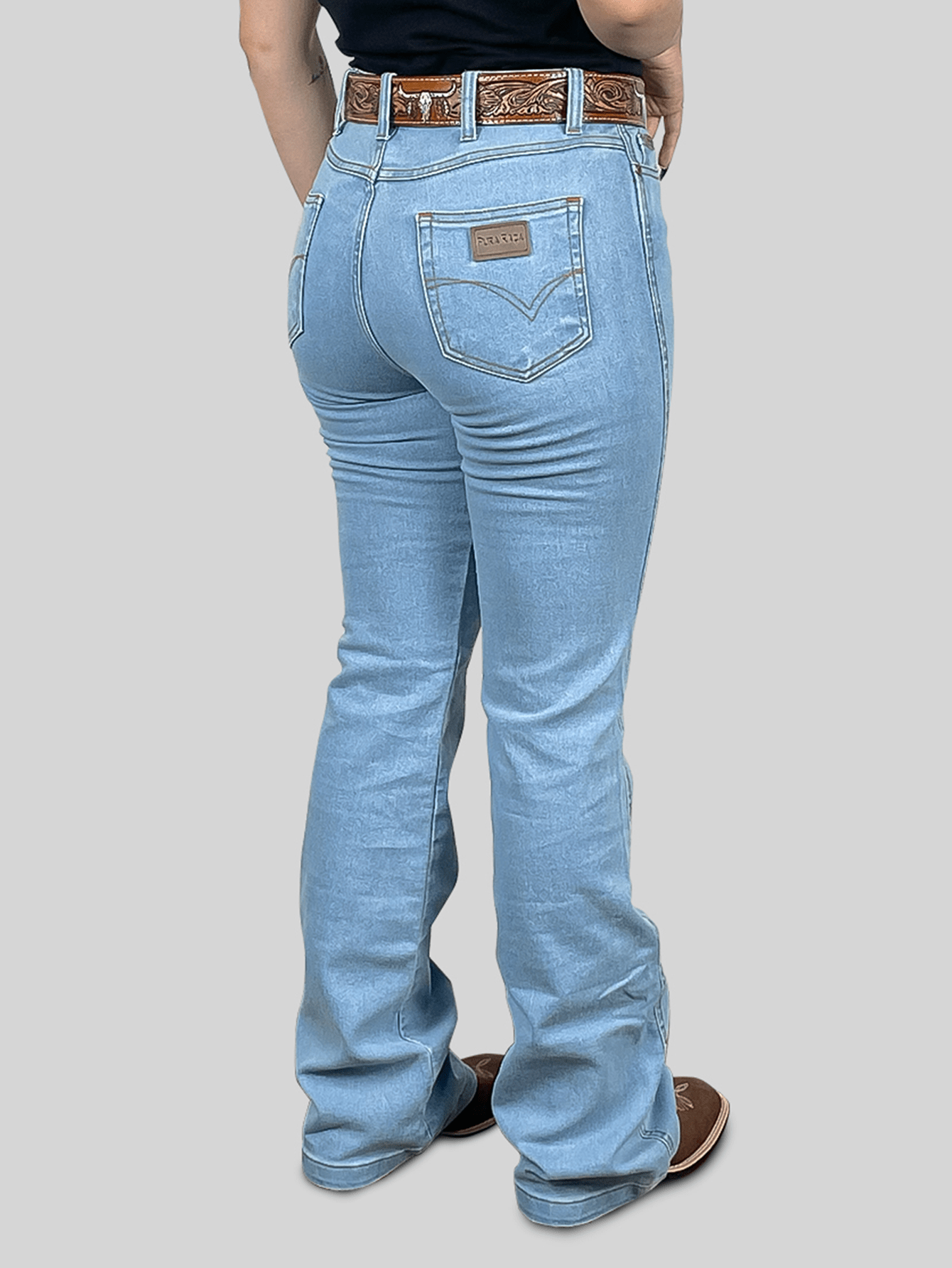 Calça Jeans Feminina Country Flare Elastano Cintura Alta Bootcut Levanta Bumbum Barra Larga Top